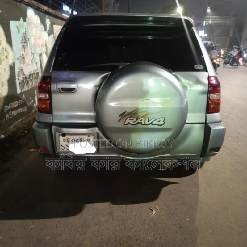 Toyota RAV4 silver 2003
