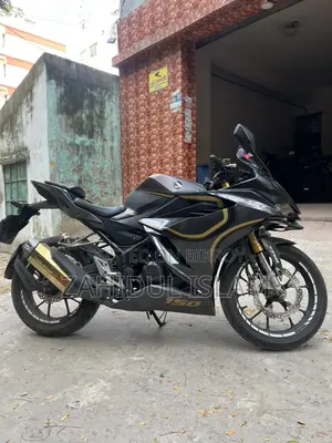 Honda CBR 150R 2021