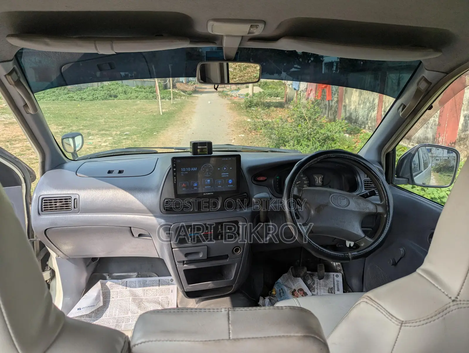 Toyota Noah 2905 2005