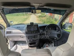 Toyota Noah 2905 2005