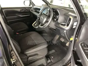 Toyota Noah G 2022