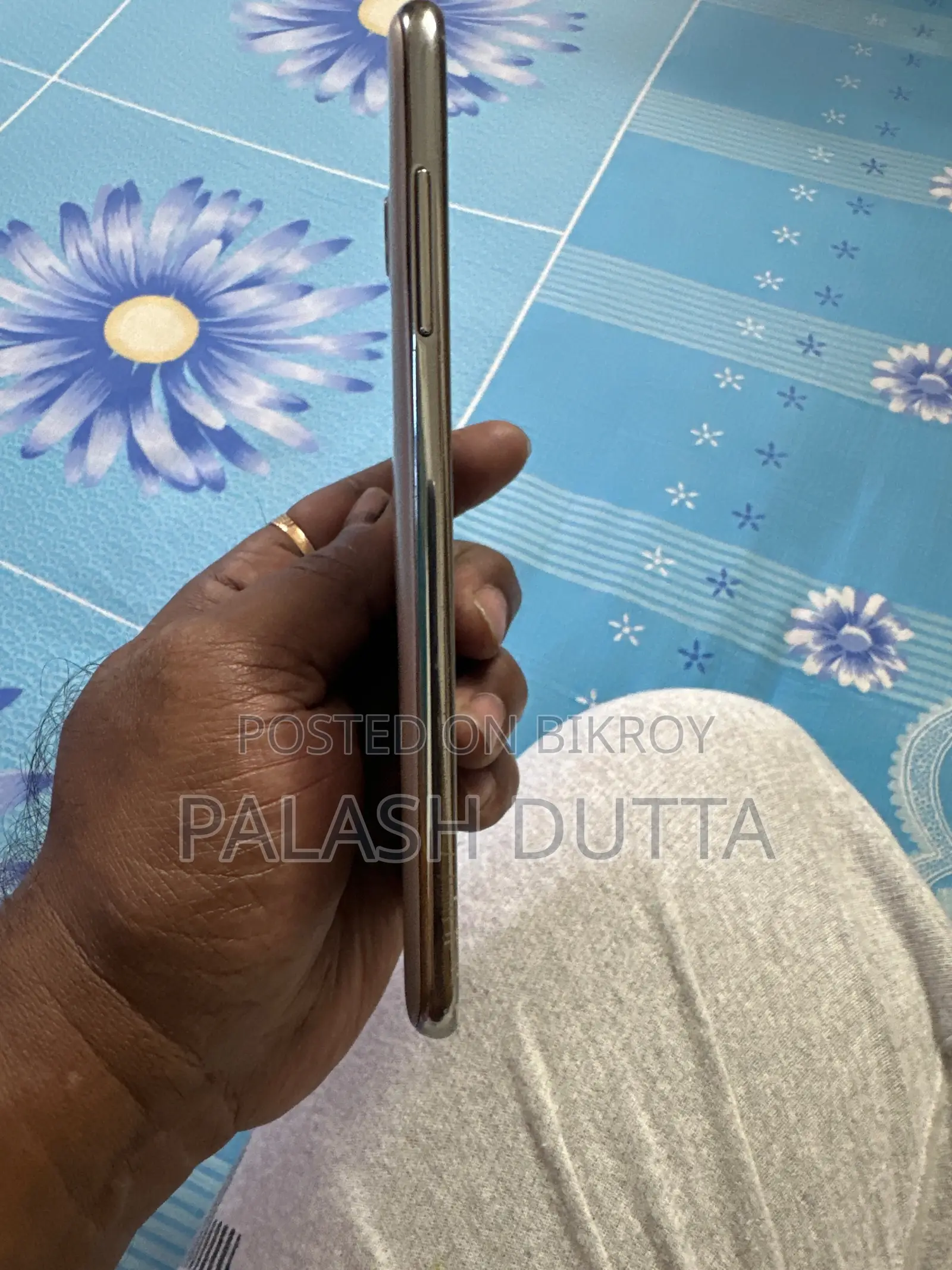 Samsung Galaxy J7 (Used)