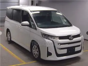 Toyota Noah X PACKAGE 2022 Model