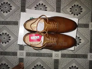 Apex Shoes Size 44