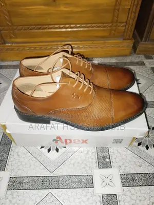 Apex Shoes Size 44
