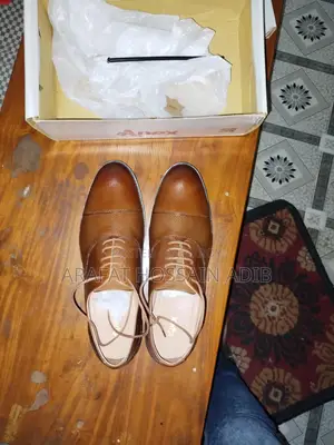 Apex Shoes Size 44