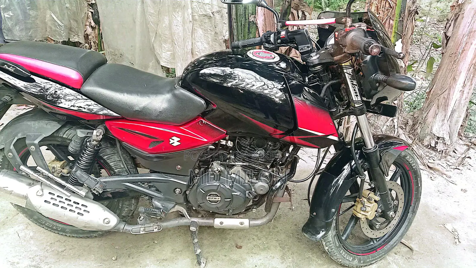 Bajaj Pulsar 150 . 2019