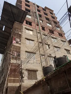 ঢাকা উদ্যানে ১১১০ বর্গফুটের ফ্ল্যাট বিক্রয় চলছে।