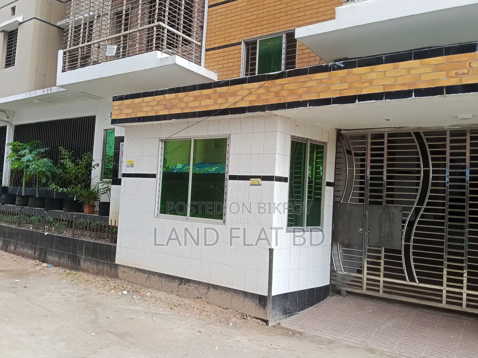 3-Bedroom Apartment in Kohinur Garden, Mohammadpur for Sale