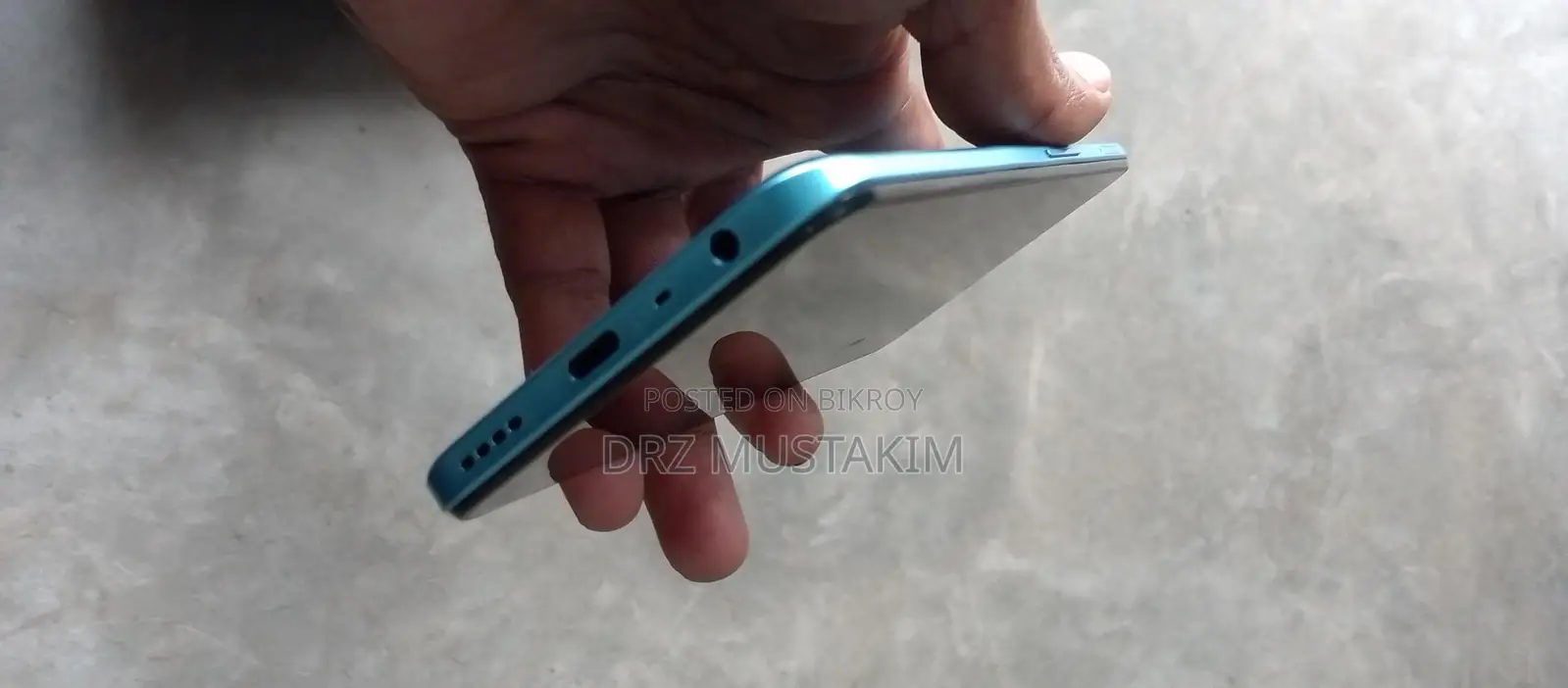 Realme 8 ৮ জিবি রেম ২৫৬ রোম (Used)