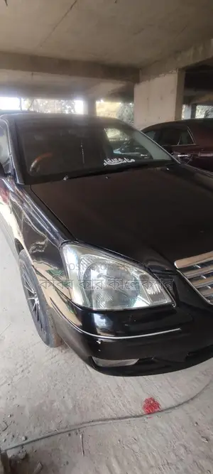 টয়োটা প্রিমিও কালো ২০০২