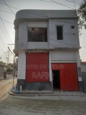 দোকান এবং গ্যারেজ সহ নতুন দোতলা বিল্ডিং জরুরী বিক্রয়।