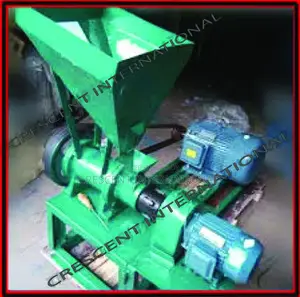 Vertical Screw Type Mixer Machine