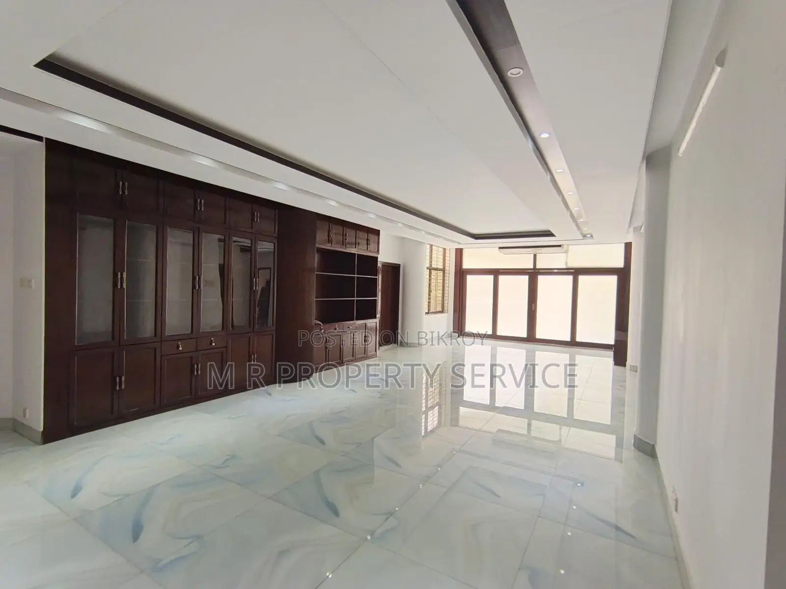 North Gulshan-2 Luxury Semi Furnished Apartment Rent
