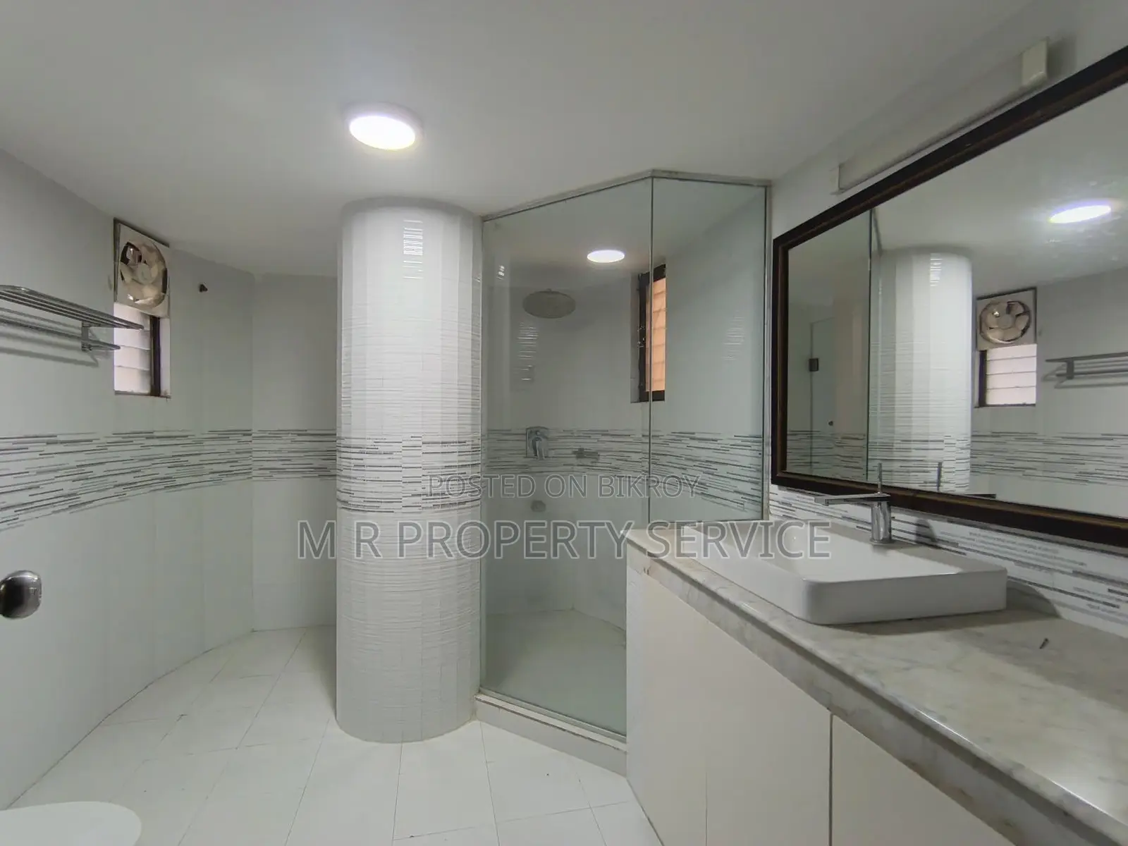 North Gulshan-2 Luxury Semi Furnished Apartment Rent
