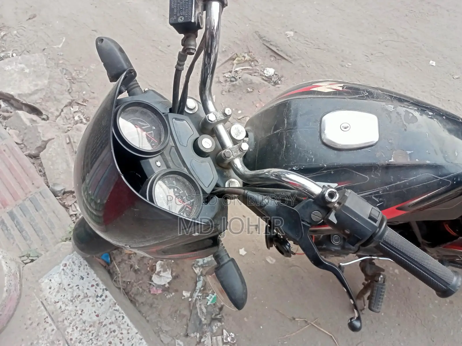 Bajaj Discover 135 ` 2013