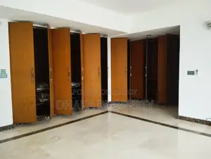গুলশান ২-এ ৫৯০০ বর্গফুটের ৪/৫ বেড সেমি-ফার্নিশড ফ্ল্যাট ভাড়া