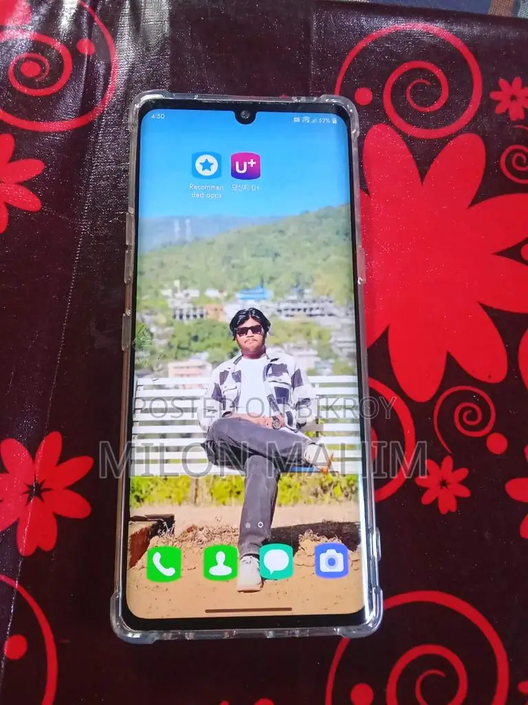 LG Velvet 5G . (Used)