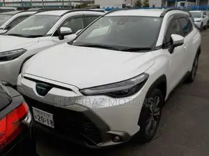 Toyota Corolla Cross 1.8 Hybrid AWD 2021 Pearl