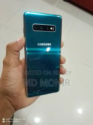 Samsung Galaxy S10 Plus . (Used)