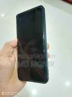Samsung Galaxy S10 Plus . (Used)