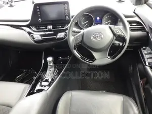 Toyota C-HR G Mode Nero Hy Pearl 2021