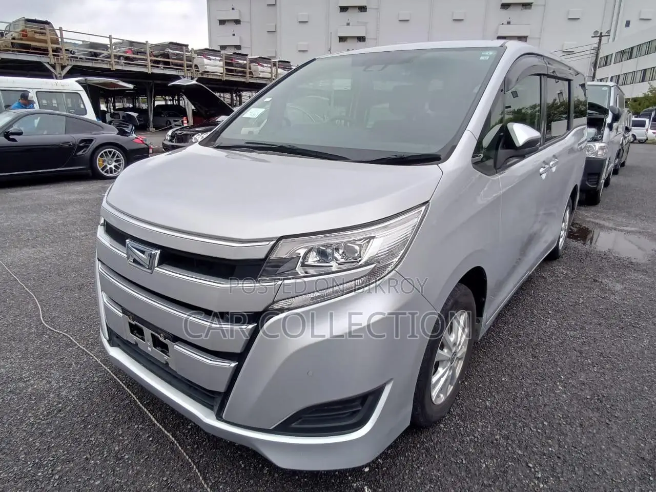 Toyota Noah X Smart Hyb Silver 2020