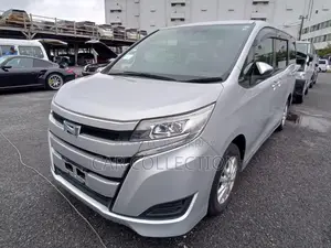 Toyota Noah X Smart Hyb Silver 2020