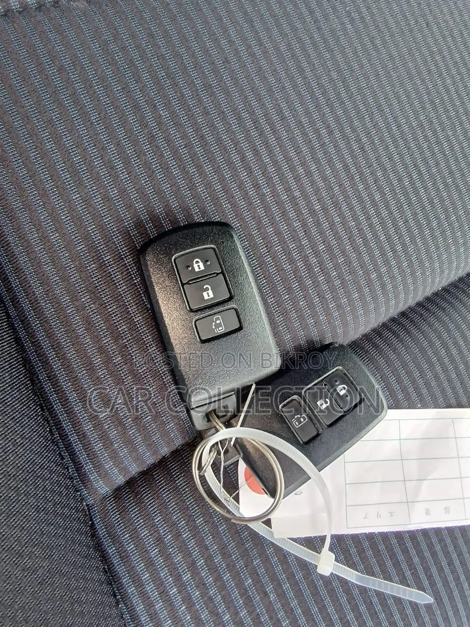 Toyota Noah X Smart Hyb Silver 2020