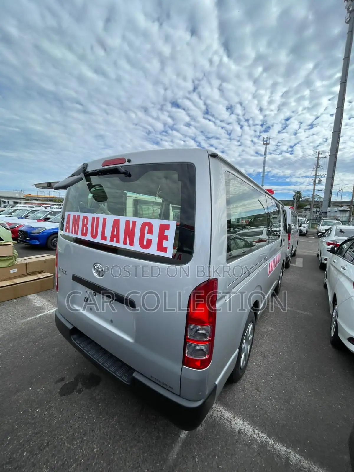 Toyota Hiace Dx Silver 2021