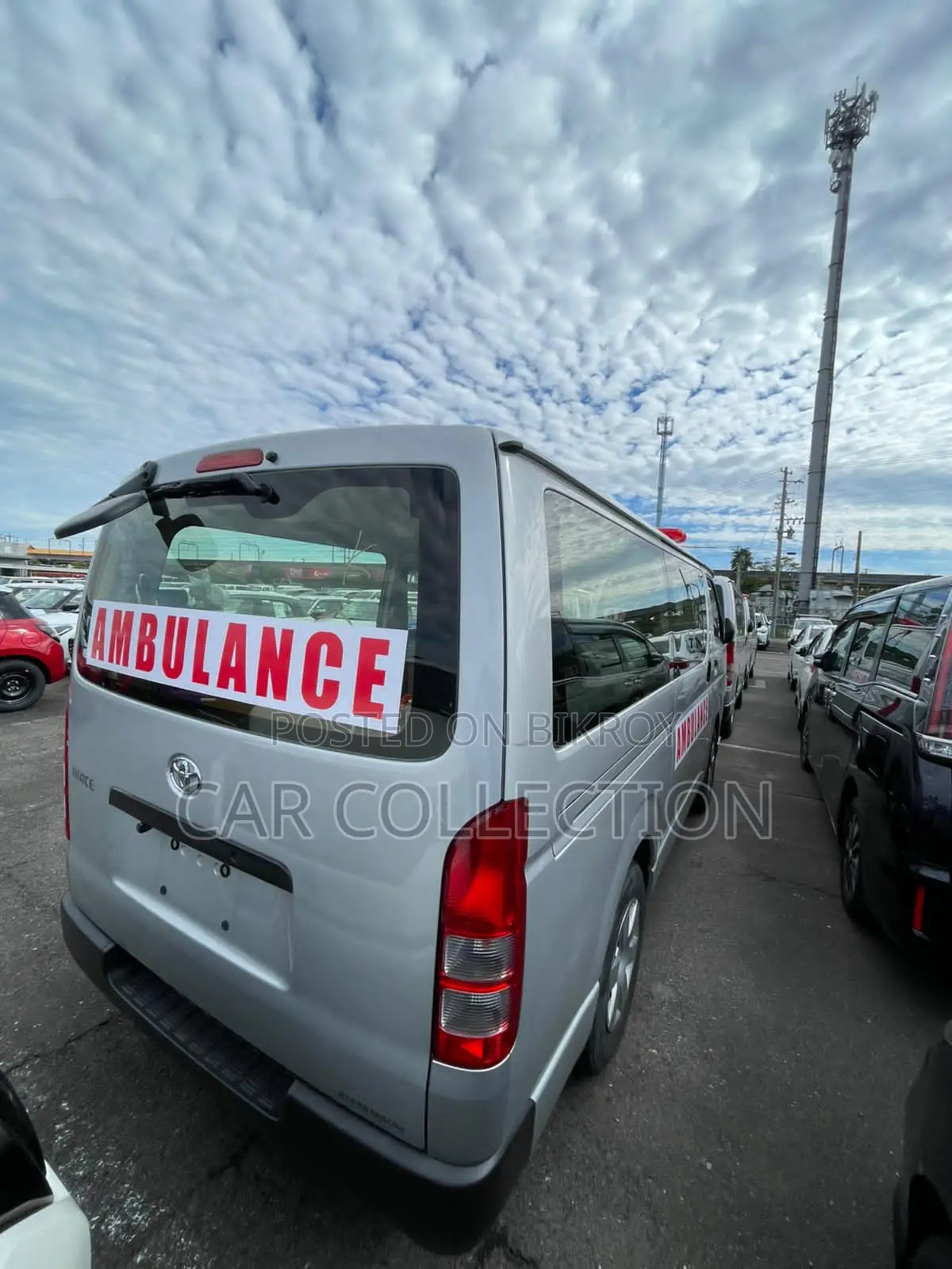Toyota Hiace Dx Silver 2021
