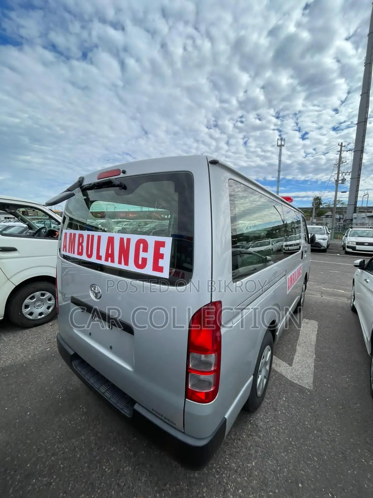 Toyota Hiace Dx Silver 2021