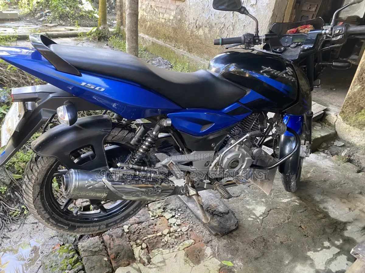 Bajaj Pulsar 150 - 2017