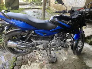 Bajaj Pulsar 150 - 2017