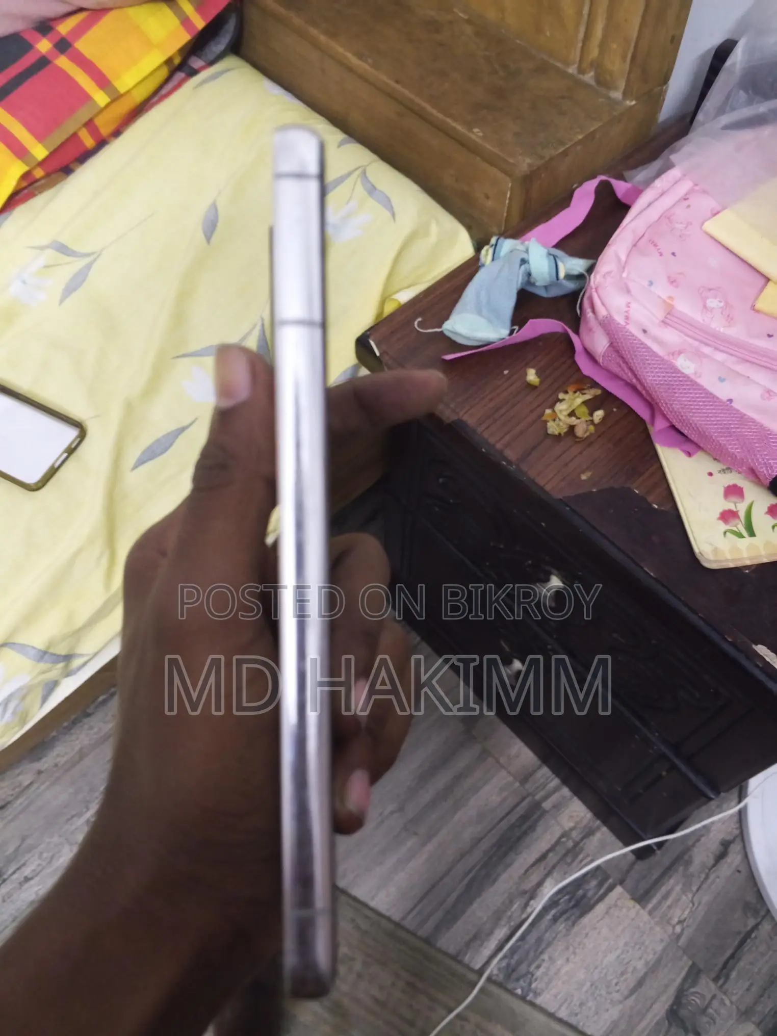 Samsung Galaxy S21 . (ব্যবহৃত)