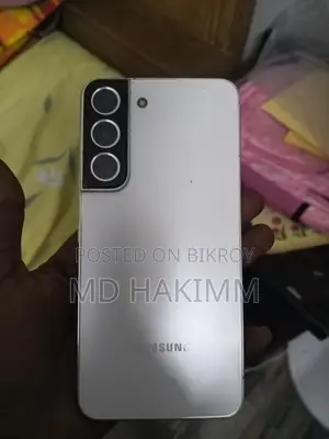Samsung Galaxy S21 . (ব্যবহৃত)