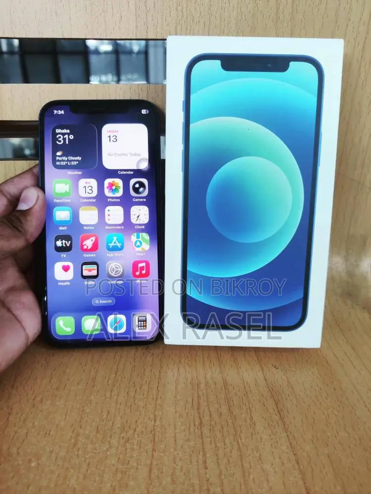 Apple iPhone 12 64GB (Used)