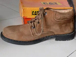 লেদার ক্যাজুয়াল বুট
