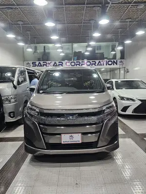Toyota Noah X Package 2020