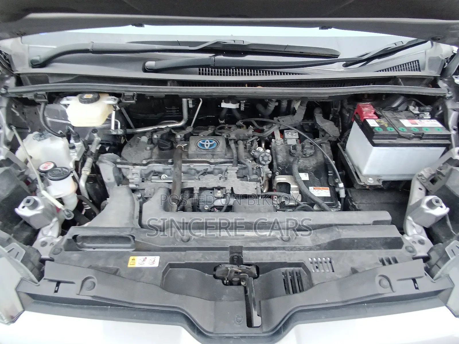 Toyota Noah X PKG HYB 2022