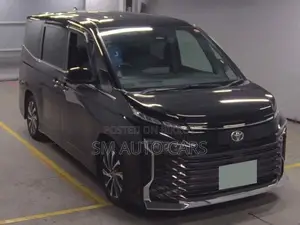 Toyota Voxy Non Hybrid SZ Black 2022