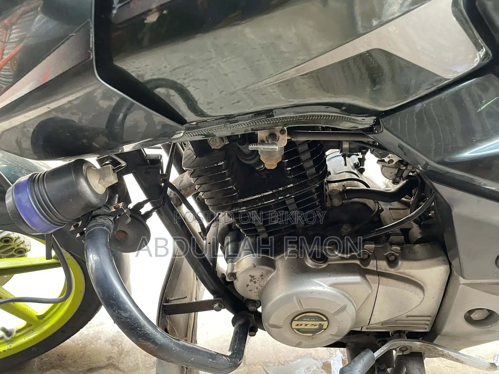 Bajaj Pulsar 150 - 2016