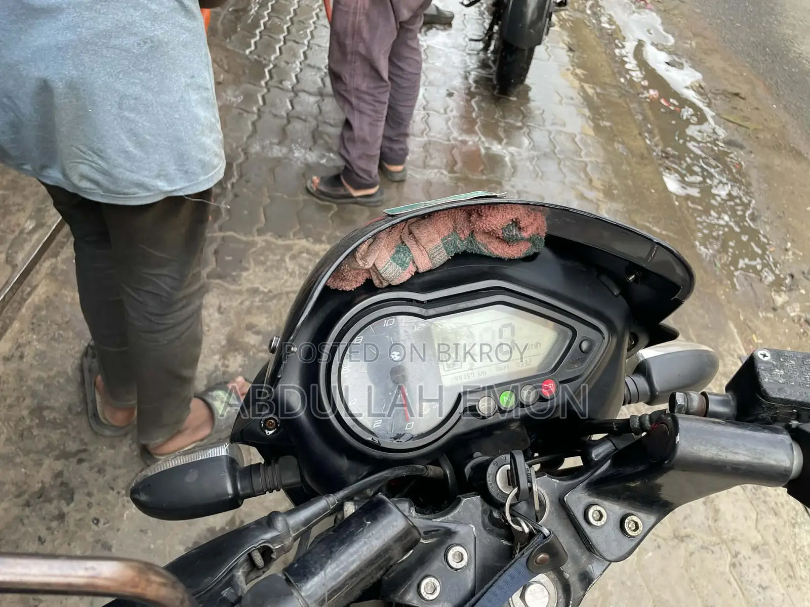 Bajaj Pulsar 150 - 2016