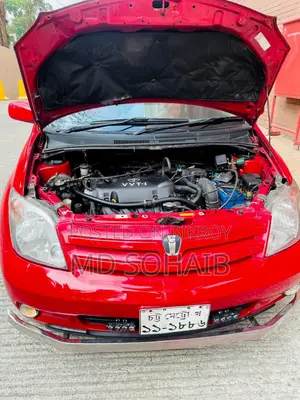 Toyota ist 2008 2004