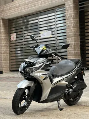 Yamaha 2025 Black