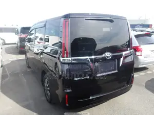 Toyota Esquire Petrol Gi Blackish 2020