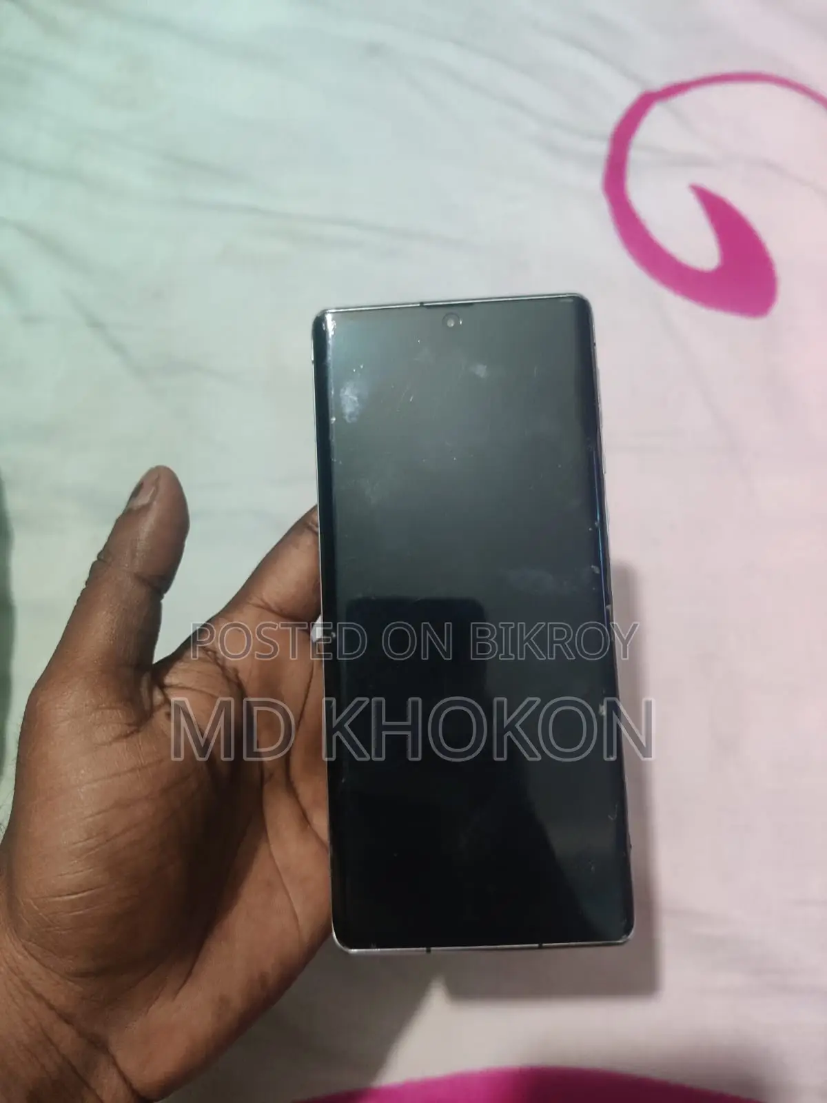 SHARP Aquos R6 (Used)