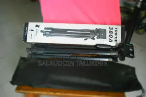 Nikon D3300 || Fresh Condition Camera with Tripod for Sale
