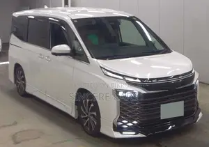 Toyota Voxy Sz Trd ফুল অপশন ২০২২