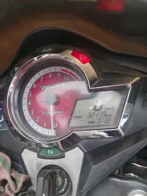 Hero Hunk 150R . 2017